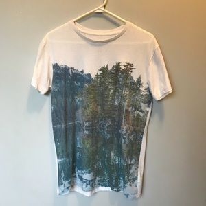 Aeropostale forest graphic t shirt